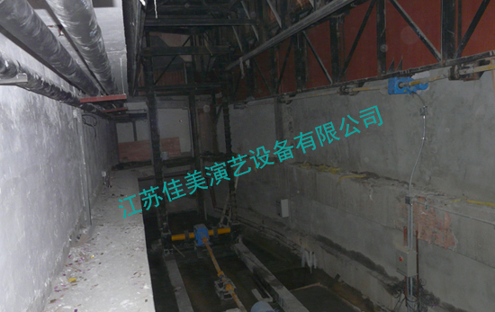 樂池升降臺 